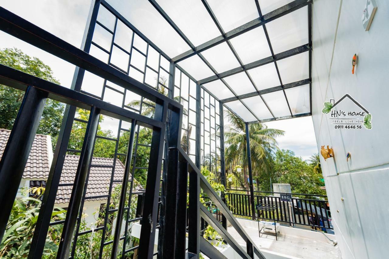 Готель Hoang Ngoc'S House Туїхоа Екстер'єр фото