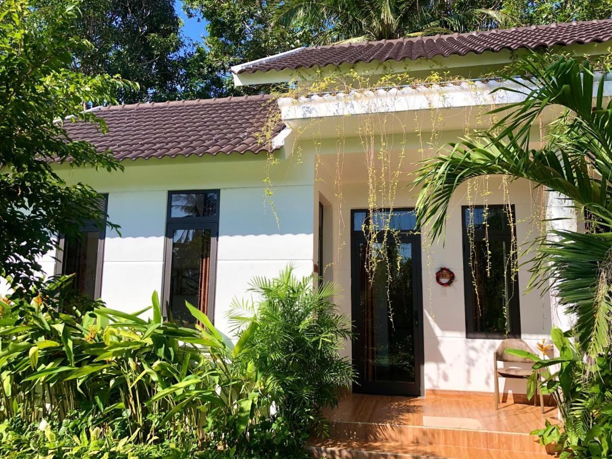 Готель Hoang Ngoc'S House Туїхоа Екстер'єр фото