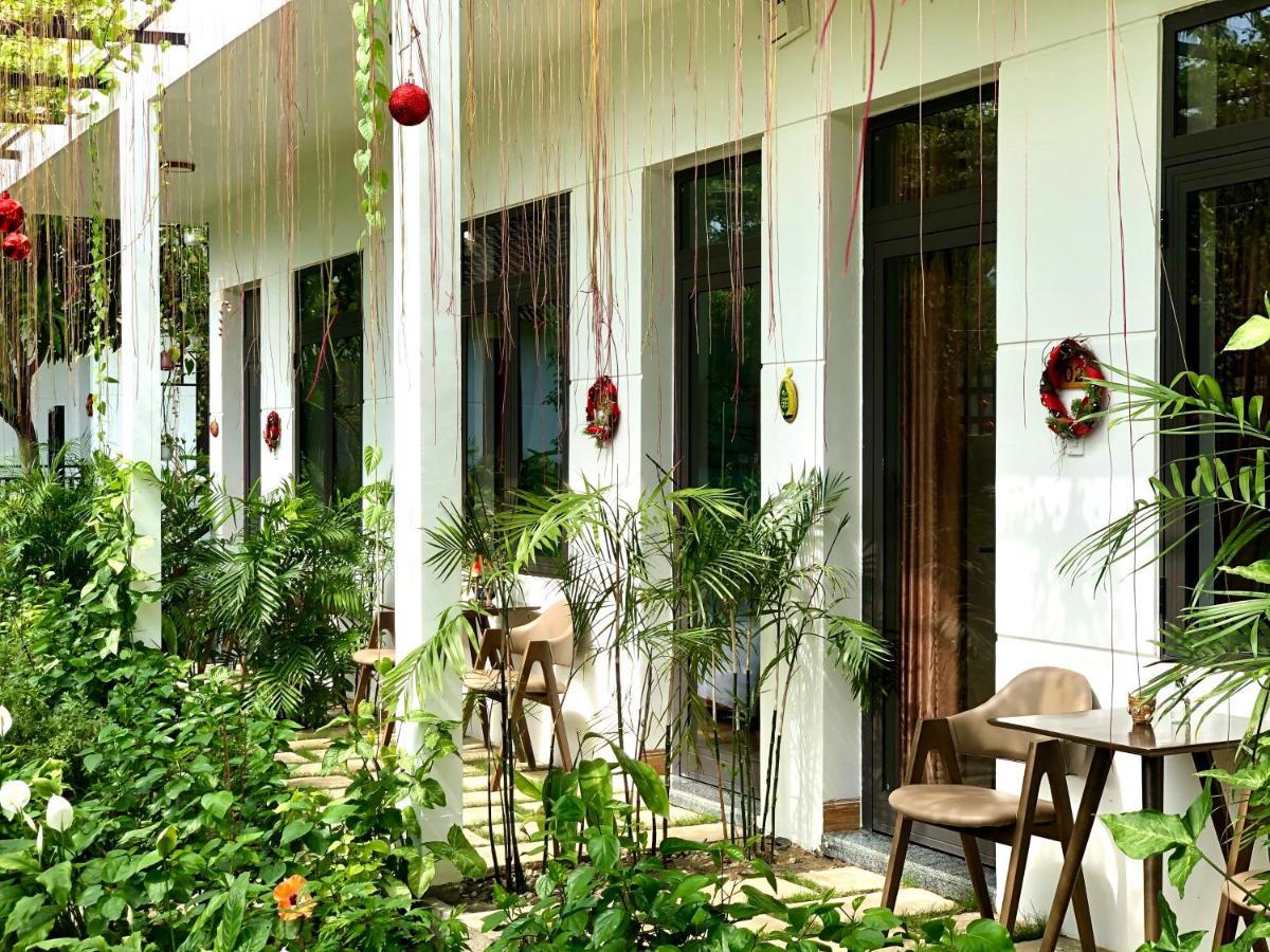 Готель Hoang Ngoc'S House Туїхоа Екстер'єр фото