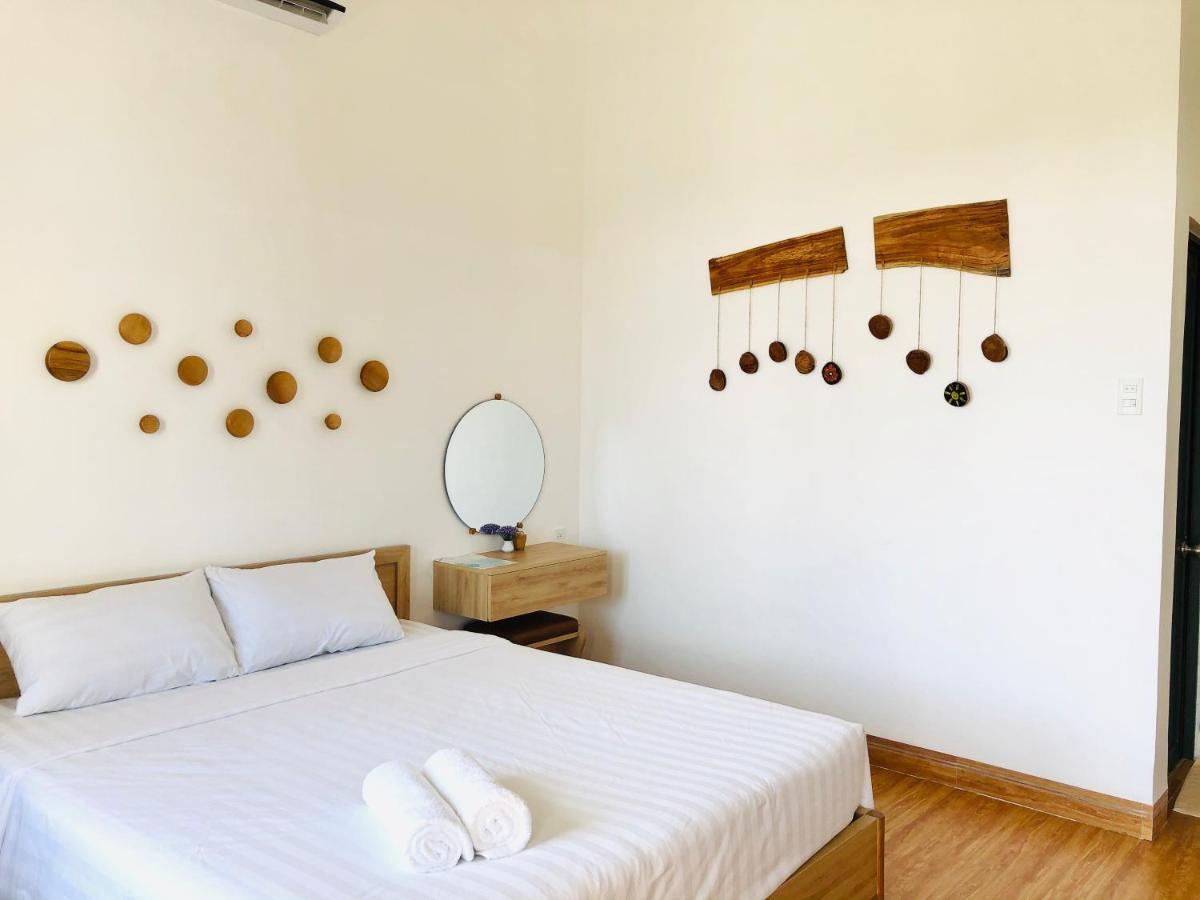 Готель Hoang Ngoc'S House Туїхоа Екстер'єр фото